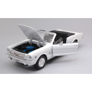 FORD MUSTANG CONVERTIBLE 1964 WHITE 1:24 MotorMax Auto Stradali Modellino
