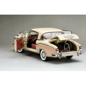 MERCEDES 220 SE COUPE' (W128) 1958 LIGHT BEIGE/ROSA 1:18 SunStar Auto Stradali Modellino