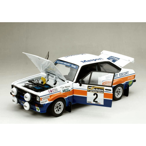 FORD ESCORT MKII RS1800 N.2 2nd RALLY NEW ZELAND 1977 VATANEN-SCOTT 1:18 SunStar Auto Rally Modellino