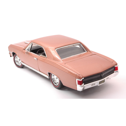 CHEVROLET CHEVELLE SS396 1967 GOLDEN BROWN 1:18 MotorMax Auto Stradali Modellino