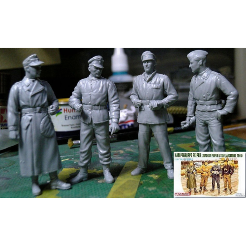 KAMPFGRUPPE KIT 1:35 Dragon Kit Figure Militari Modellino