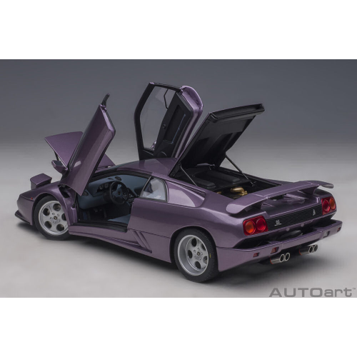 LAMBORGHINI DIABLO SE30 JOTA 1995 VIOLET 1:18 AutoArt Auto Stradali Modellino