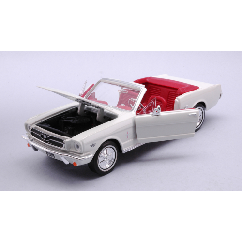 FORD MUSTANG 1/2 CONVERTIBLE 1964 JAMES BOND 007 GOLDFINGER 1:24 MotorMax Movie Modellino
