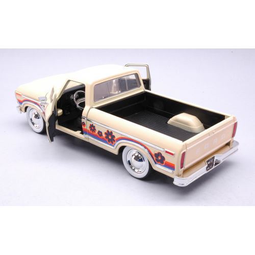 FORD F-150 1979 "I LOVE THE 70s" CREME 1:24 Jada Toys Movie Modellino