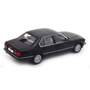 BMW 750i (E32) 7 SERIES 1992 METALLIC BLACK 1:18 ModelCarGroup Auto Stradali Modellino