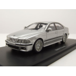 BMW M5 (E39) 2002 SILVER 1:43 Neo Scale Models Auto Stradali Die Cast Modellino