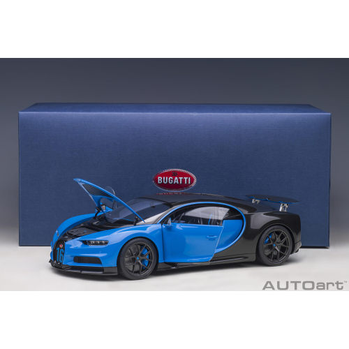 BUGATTI CHIRON SPORT 2019 BLUE/CARBON 1:18 AutoArt Auto Stradali Modellino