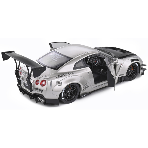 NISSAN GT-R (R35) WITH LIBERTY WALK BODY KIT 2.0 2020 PEARL GREY 1:18 Solido Auto Stradali Modellino
