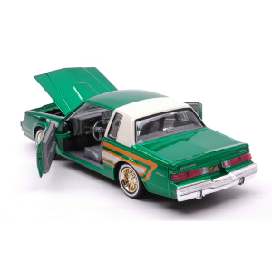 BUICK REGAL 1987 GREEN 1:24 MotorMax Auto Stradali Modellino