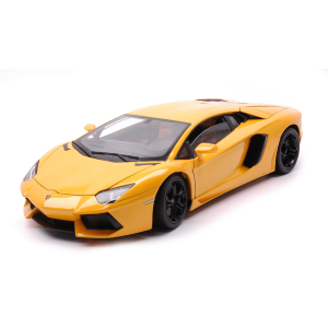 LAMBORGHINI AVENTADOR LP700-4 2011 YELLOW 1:18 Welly Auto Stradali Modellino