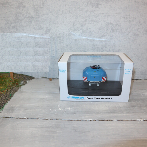 LEMKEN GEMINI 7 FRONT TANK 1:32 Universal Hobbies Mezzi Agricoli e Accessori Modellino