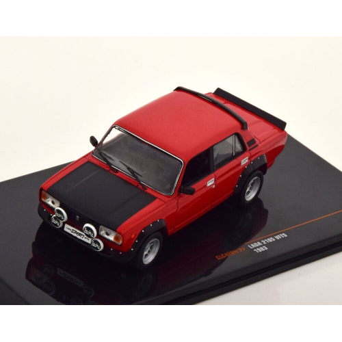 LADA 2105 VFTS RED 1983 1:43 Ixo Model Auto Stradali Modellino