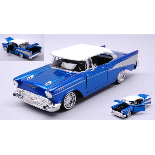 CHEVROLET BEL AIR "GET LOW" SERIES W/VISOR 1957 CANDY BLUE/WHITE 1:24 MotorMax Auto Stradali Modellino