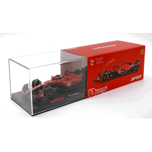 FERRARI F-23 N.55 2023 CARLOS SAINZ SIGNATURE WITH HELMET 1:43 Burago Formula 1 Modellino