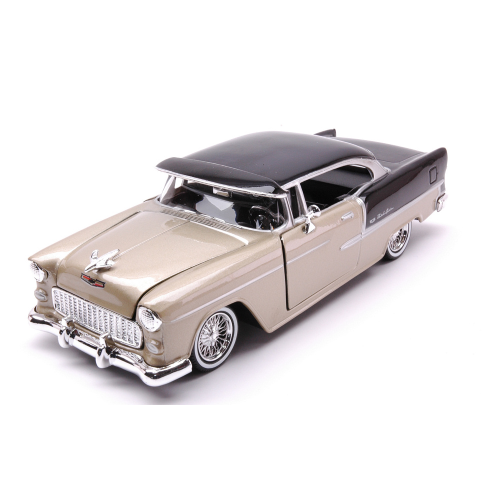 CHEVROLET BEL AIR "GET LOW" SERIES 1955 GOLD BROWN/BLACK 1:24 MotorMax Auto Stradali Modellino