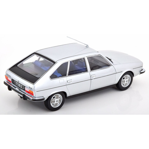 RENAULT 30 TX 1979 SILVER 1:18 Norev Auto Stradali Modellino