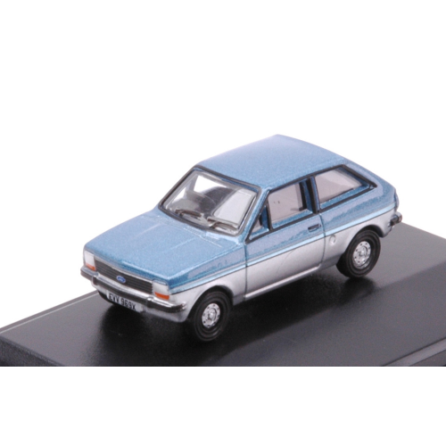 FORD FIESTA MK1 1981 METALLIC BLUE/SILVER 1:76 Oxford Auto Stradali Modellino