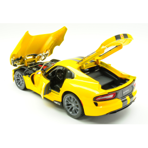 DODGE VIPER GST 2013 YELLOW WITH BLACK STRIPES 1:18 Maisto Auto Stradali Modellino
