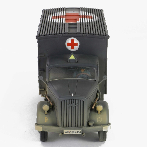 OPEL BLITZ GERMAN 4x4 AMBULANCE 1940 VERDE MILITARE 1:32 Forces of Valor Mezzi Militari Modellino