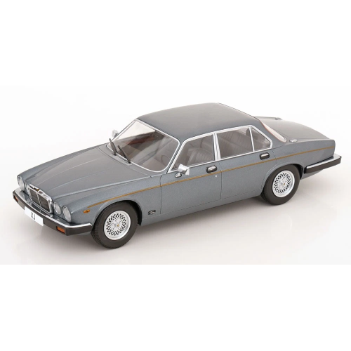 JAGUAR XJ SERIES III 1979 GREY 1:18 ModelCarGroup Auto Stradali Modellino