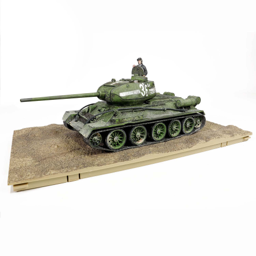 SOVIET T-34/85 MEDIUM TANK 1945 1:32 Forces of Valor Mezzi Militari Modellino