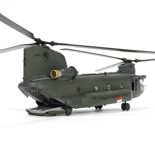 BOEING CHINOOK CH-47SD HELICOPTER REPUBLIC OF SINGAPORE 1:72 Forces of Valor Elicotteri Modellino