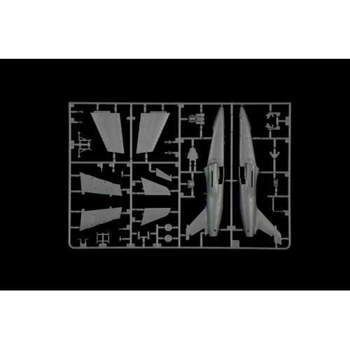 AMX-T TWIN SEATER KIT 1:72 Italeri Kit Aerei Modellino