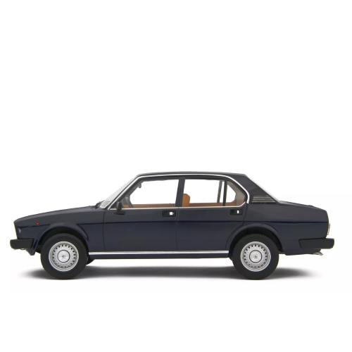 ALFA ROMEO ALFETTA 2.0 L 1978 BLUE 1:18 Laudo Racing Auto Stradali Modellino