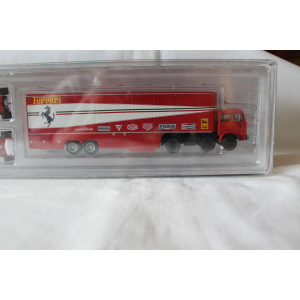 FIAT 691 T RENNTRANSPORT FERRARI 1977 + 2 FERRARI 312 T2 F1 + 6 FIGURES 1:87 Brekina Auto Stradali Modellino