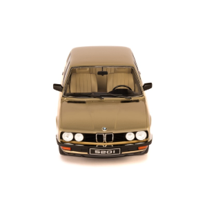 BMW 520I (E28) 1987 GOLD 1:18 Ixo Model Auto Stradali Modellino