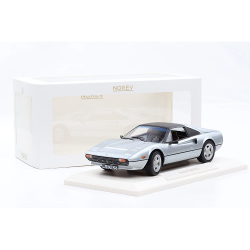 FERRARI 308 GTS 1982 SILVER 1:18 Norev Auto Stradali Modellino