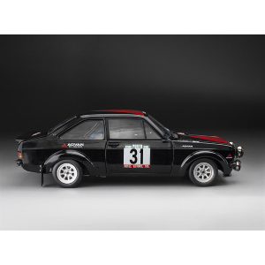 FORD ESCORT RS 1800 N.31 RALLY PORTUGAL 1981 K.SHINOZUKA-B.HARRIS 1:18 SunStar Auto Rally Modellino