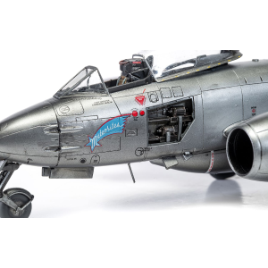 GLOSTER METEOR F8 KIT 1:48 Airfix Kit Aerei Modellino