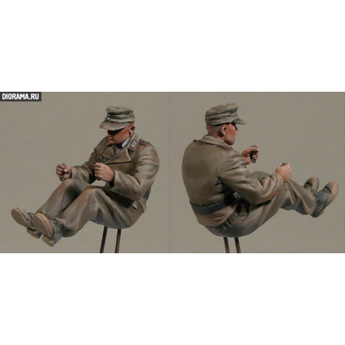 GERMAN SPG CREW RIDERS KIT 1:35 Miniart Kit Figure Militari Modellino