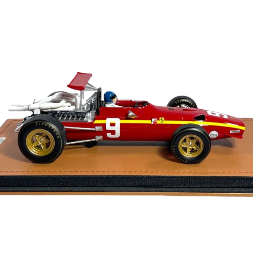FERRARI 312F1/68 NURBURGRING GP 1968 J.ICKX WITH DRIVER 1:18 Tecnomodel Formula 1 Modellino