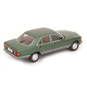 MERCEDES S-CLASS (W126) 1979 DARK GREEN 1:18 ModelCarGroup Auto Stradali Modellino