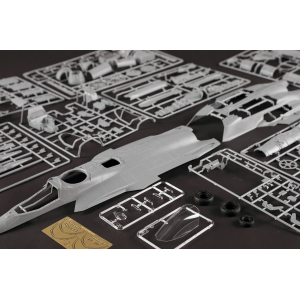 AEREO F-35B LIGHTNING KIT 1:32 Trumpeter Kit Aerei Modellino