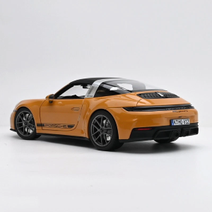 PORSCHE 911 TARGA 4 GTS 2025 BAHAMA YELLOW 1:18 Norev Auto Stradali Modellino