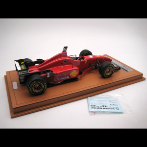 FERRARI F310 N.2 SPAIN GP 1996 RAIN TYRES E.IRVINE + DRIVER 1:18 Tecnomodel Formula 1 Modellino