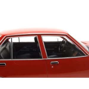 OPEL REKORD D 1972 RED 1:18 ModelCarGroup Auto Stradali Modellino
