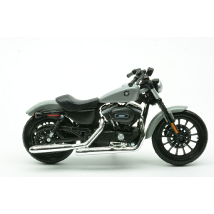 HARLEY DAVIDSON SPORTSTER IRON 883 2022 1:18 Maisto Moto Modellino