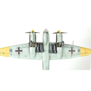 GERMAN BOMBER JUNKERS JU-88A4 KIT 1:72 Zvezda Kit Aerei Modellino