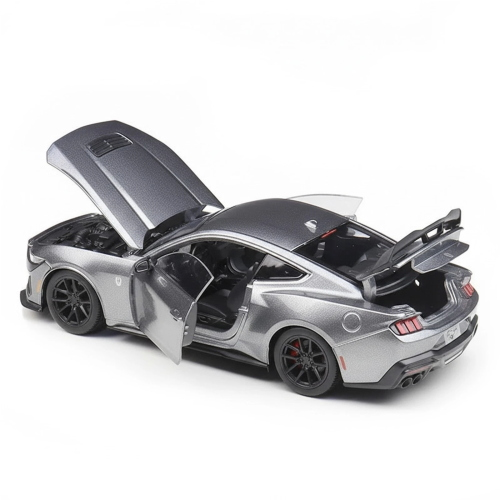 FORD MUSTANG DARKHORSE 2024 SILVERGUN 1:24 Maisto Auto Stradali Modellino