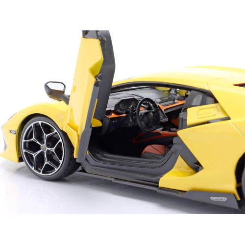 LAMBORGHINI 74X REVUELTO 2023 YELLOW 1:18 Maisto Auto Stradali Modellino