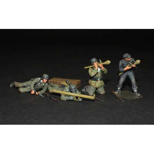 EASTERN FRONT TANK HUNTERS KIT 1:35 Dragon Kit Figure Militari Modellino