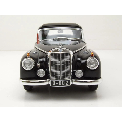 MERCEDES 300 1955 KONRAD ADENAUER 1:18 Norev Auto Stradali Modellino
