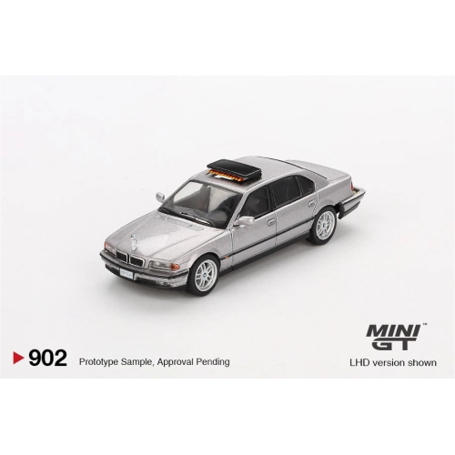 BMW 750 IL (E39) "007-TOMORROWNEVER DIES" 1997 1:64 Mini GT Movie Modellino