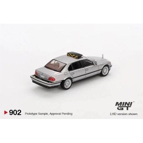 BMW 750 IL (E39) "007-TOMORROWNEVER DIES" 1997 1:64 Mini GT Movie Modellino