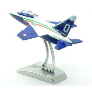 M-346 PAN (Progetto Leonardo) NUOVA LIVREA FRECCE TRICOLORI 1:100 Italeri Aerei Modellino
