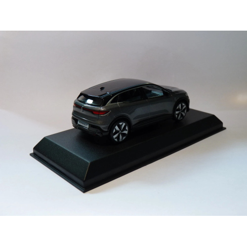 RENAULT MEGANE E-TECH 100% ELECTRIC 2022 SHADOW GREY & BLACK 1:43 Norev Auto Stradali Modellino